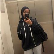 Je m'appelle Sira, j’ai 16 ans, et je propose des cours de maths pour les élèves de primaire pendant les vacance scolaire